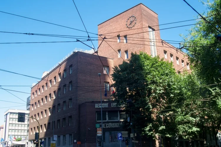 Milano - Consiglio Regionale della Lombardia - panoramio
