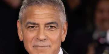 Clooney: "USA guidati da incapaci". L'appello al voto per la normalità