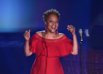 Addio a Cassandra Wilson: la cantante jazz aveva 70 anni, premiata con due Grammy