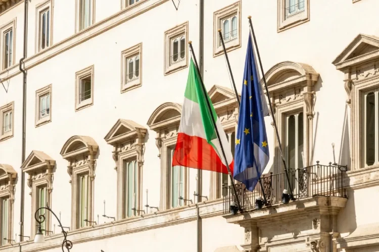 Decreto scuola, nella bozza multe fino a 1.000 euro per burqa e niqab