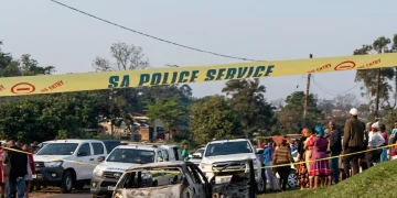 Sudafrica: 17 morti e 15 feriti in sparatoria in un bar