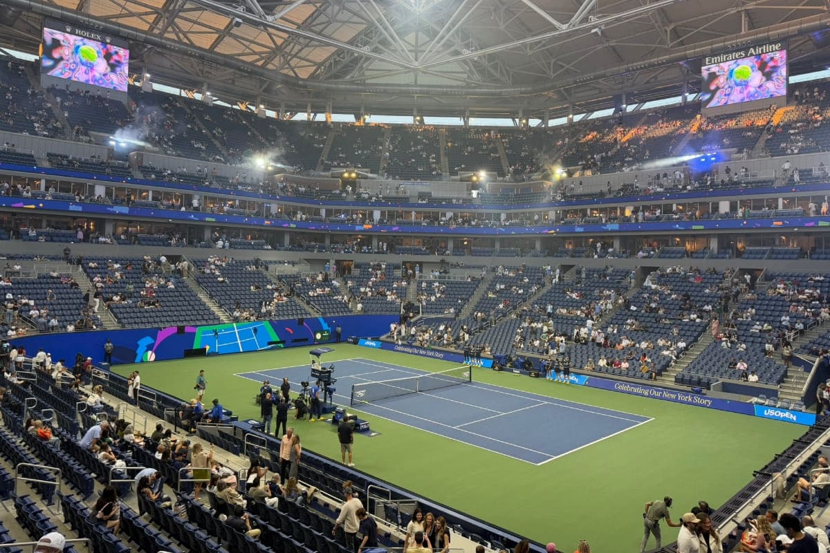 Us Open, lo slam del caos tra odore di cannabis, 100 influencer e spettatori rumorosi a New York