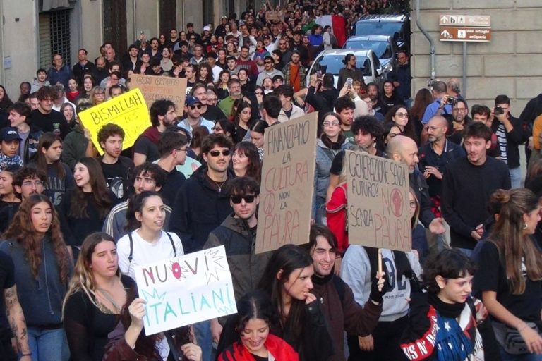Sciopero generale 30 ottobre, il governo blinda le città: protestano anche i portuali in 22 paesi