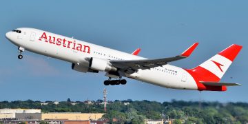 Austrian Airlines Boeing 767-3Z9(ER) OE-LAW (China) departing JFK Airport.jpg
