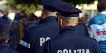 Dei poliziotti