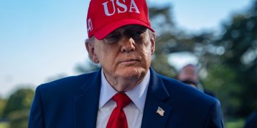 Iran, Moody's calcola un aggravio di circa 2mila dollari per nucleo familiare Usa