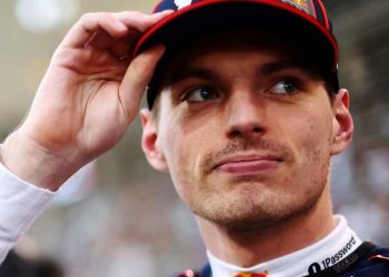 F1, Verstappen vince a Singapore davanti a Leclerc: Kimi Antonelli verso il Mondiale