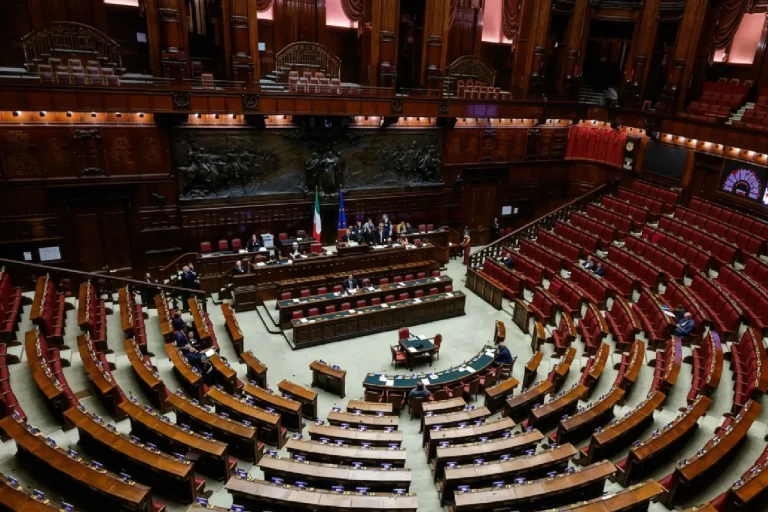 Legge elettorale, terza fiducia sul testo: domani voto finale
