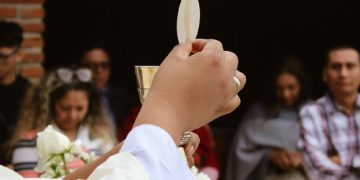 Massachusetts, la procura accusa i vertici religiosi di aver ignorato le denunce di abusi