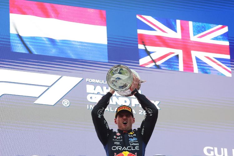Max Verstappen celebra la vittoria