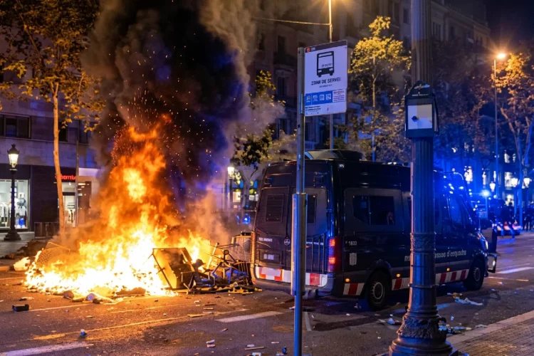 Proteste Barcellona 25 ottobre 2026 alanaews.jpg