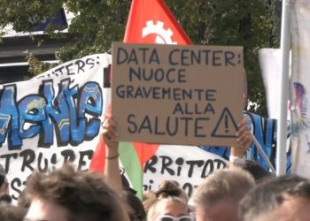 Una protesta contro i data center