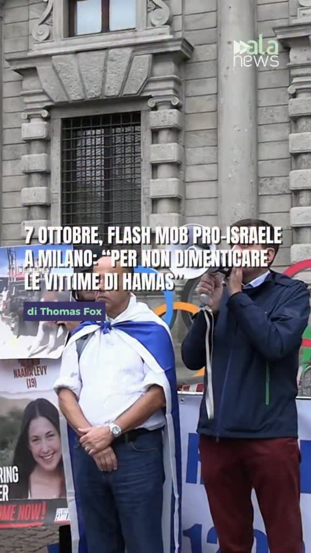 A Milano, in piazza della Scala, un flash mob pro-Israele ha commemorato le vit…