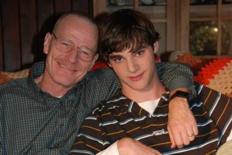 Bryan Cranston di Breaking Bad e RJ Mitte