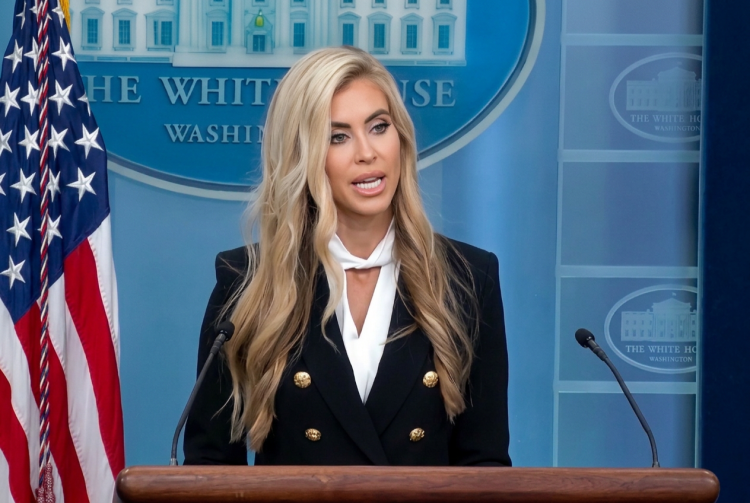 Katie Zacharia è rimossa da Trump dopo 5 giorni alla Casa Bianca