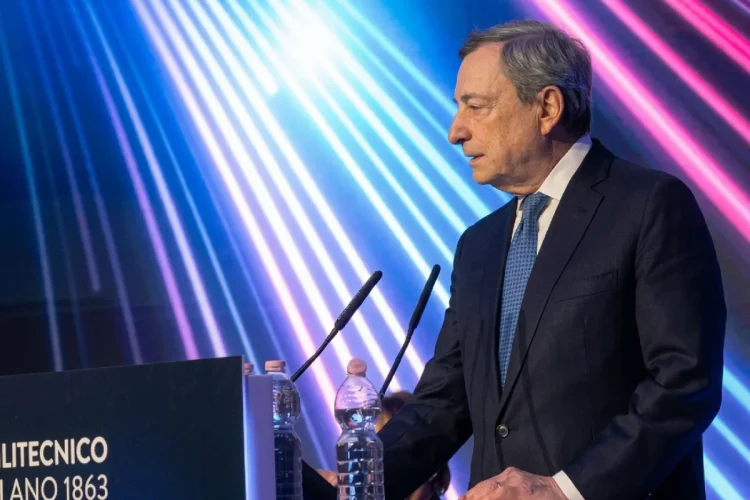 Draghi sulle rivolte in Europa: "I giovani non si sentono ascoltati, le loro aspettative sono bloccate"