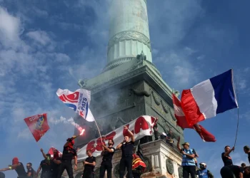 Proteste in Francia, migliaia di studenti in piazza per l' "Atto IV"