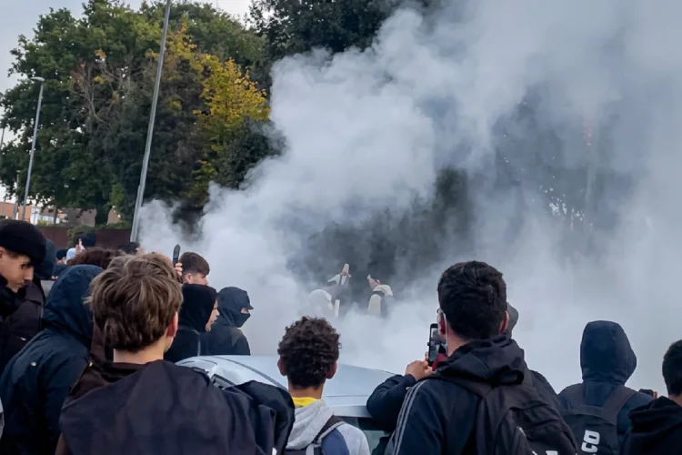 Scontri tra studenti e polizia a Torino