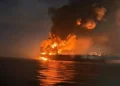 Una delle petroliere danneggiate nello Stretto di Hormuz