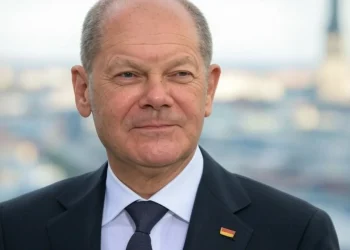 Scholz sui problemi della sinistra: “Continuiamo a pensare che chi ci serve al tavolo valga meno di un laureato. Non è così”. Poi l’affondo su AfD e sull'ascesa delle destre