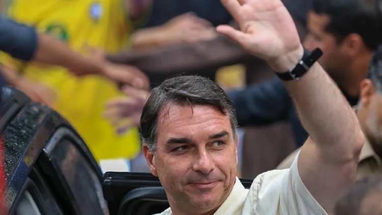 Media, Bolsonaro è in volo per gli Stati Uniti | @republiqueBRA