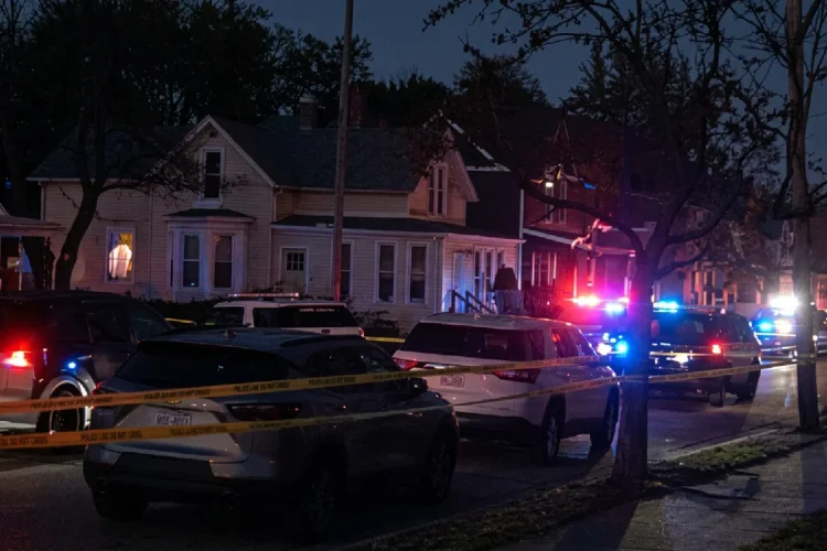 Strage in una casa a Erie, in Pennsylvania: nove morti, anche bambini